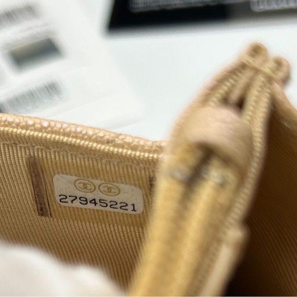 Chanel WOC 19S Iridescent Beige Caviar Leather with Gold Hardware 27xx - Picture 12 of 15